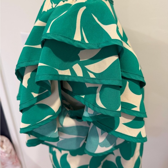 Umgee Green Leaf Print Ruffle Sleeve Blouse Medium - Picture 5 of 11